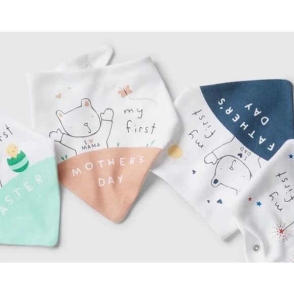 Lot Of 12 Baby GAP Baby’s 1st Bibs Halloween Christmas Birthday Easter NWOT - Picture 5 of 9